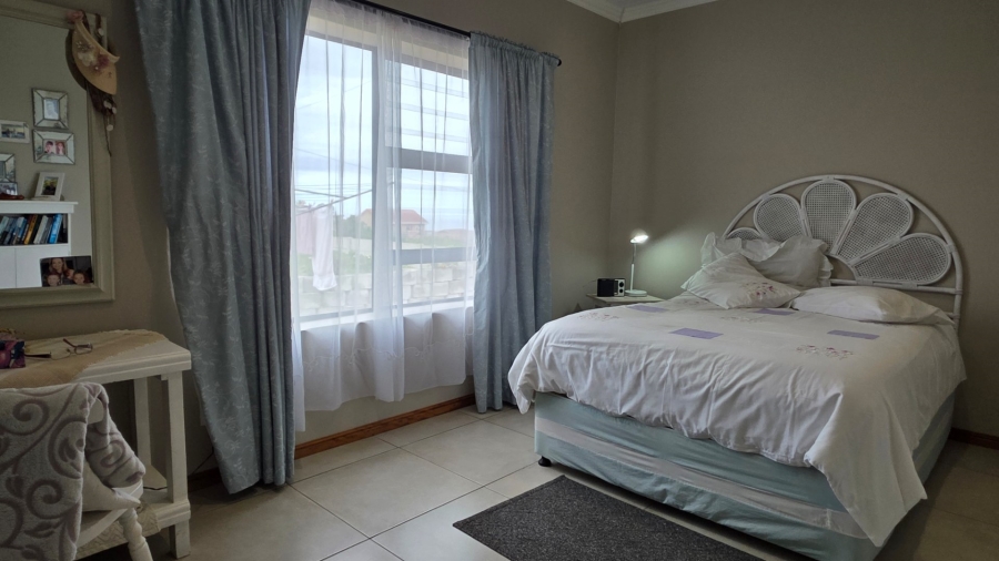 2 Bedroom Property for Sale in Dana Bay Western Cape